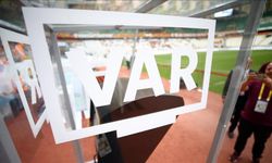 Teknik direktörlere "VAR incelemesi talep etme" hakkı