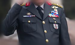 O komutanların yaş haddi 67'ye çıkarılacak