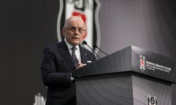 Yamantürk, divan kurulu başkanlığından ayrıldı