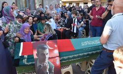 Gönen'deki fabrika yangınında yaşamını yitiren 2 işçi son yolculuğuna uğurlandı