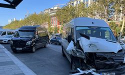 Zincirleme trafik kazasında 8 kişi yaralandı