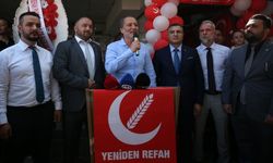 Yeniden Refah Partisi Genel Başkanı Erbakan, Çanakkale'de partililerle buluştu (Video)