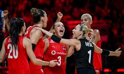 A Milli Kadın Voleybol Takımı, Dünya Şampiyonası'nın ilk maçında İspanya'yı 3-0 yendi