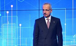 Bakan Açıkladı! 5G ihalesi o tarihte gerçekleşecek