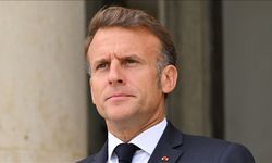 Fransa'da Macron'un yeni başbakan ataması bekleniyor