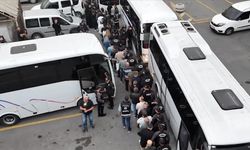 Yabancılara Usulsüz Vatandaşlık: 49 Kişi Tutuklandı