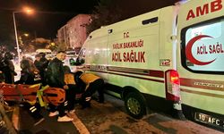 Motosikletin yayaya çarptığı kazada 1'i ağır 2 kişi yaralandı