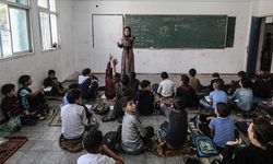 İki yıl aradan sonra ders zili çaldı