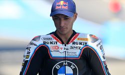 Razgatlıoğlu, Superpole'de rakibinin çarpması sonucu yarışı tamamlayamadı