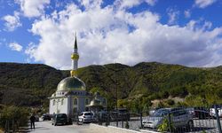 Altın Cami, para harcanmadan imece usulüyle inşa edildi