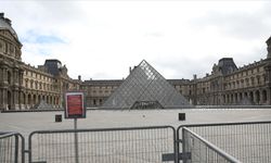 Louvre Müzesi soygunuyla bağlantılı 2 kişi gözaltına alındı