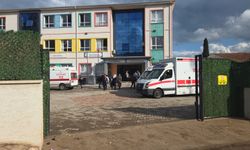 23 öğrenci mide bulantısı ve karın ağrısı şikayetiyle hastaneye kaldırıldı