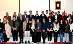 Rektör Erenoğlu'ndan Öğrencilere 165 Ülke Garantisi