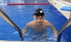 Kayra, 6 yıldır mutluluğa kulaç atıyor