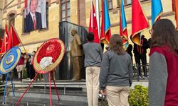 Gazi Mustafa Kemal Atatürk'e Biga'da Saygı ve Minnet Duruşu