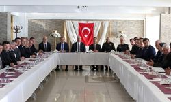 Çanakkale Valisi Toraman, Gelibolu'da muhtarlarla buluştu