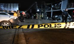 Oto sanayi sitesinde çıkan yangında bir kişi hayatını kaybetti