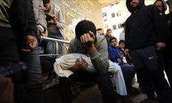 İsrail, Gazze'ye topçu ve helikopter saldırısı düzenledi