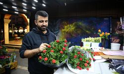 Yılbaşı öncesinde çiçekçilerde hareketlilik yaşanıyor