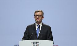"Türkiye olarak, çocuklarımızı dijital alanda daha güvenli bir geleceğe taşımaya çalışıyoruz"