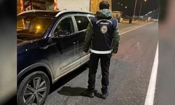 55 göçmen kaçakçısı ile 972 düzensiz göçmen yakalandı