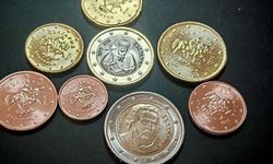 Leva yerini avroya bırakıyor