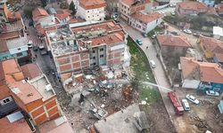 Ağır hasarlı 814 bina yıkıldı