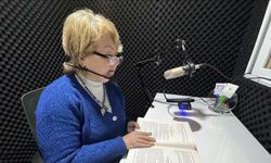 Görme engelliler için kitapları "konuşturuyor"