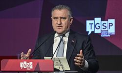 Bakan Bak: 4 bin 444 projeyle 1,5 milyon gençle etkileşime girdik