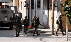 İsrail ordusu Ramallah'ı kuşattı