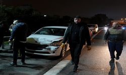 Zincirleme Kaza: 8 Araç Birbirine Girdi