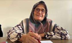 Okul hayali yarım kalınca 80 yaşından sonra okuma yazma öğrendi