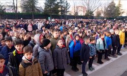 Okullarda yarın saygı duruşunda bulunulacak