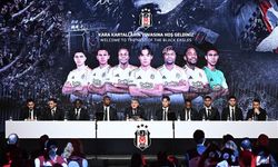 Beşiktaş, yeni transferleri için imza töreni düzenledi