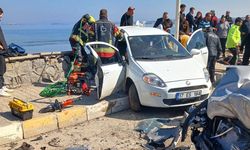 2 otomobilin çarpıştığı kazada 6 kişi yaralandı