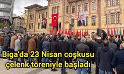 Biga’da 23 Nisan coşkusu çelenk töreniyle başladı