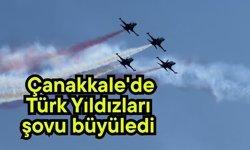 Çanakkale'de Türk Yıldızları şovu büyüledi (Video)