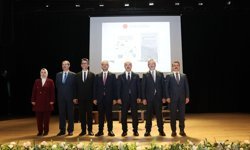 İletişim Başkanlığı'nın "Şu Boğaz Harbi: Tarihi Belgelerle Çanakkale Destanı" kitabı tanıtıldı