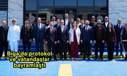 Biga'da protokol ve vatandaşlar bayramlaştı
