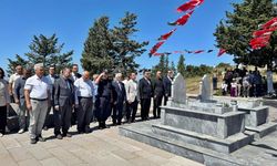 Rumeli Fatihi'nin komutanı Ece Bey kabri başında anıldı