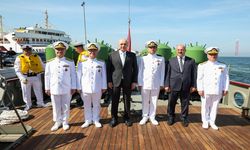 Çanakkale Boğazı’nda tarihi geçiş