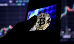 Bitcoin 2 ayın en düşük seviyesine geriledi