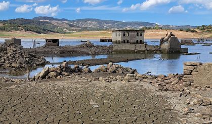 Çanakkale Biga’da baraj çekildi… 900 yıllık köy yeniden ortaya çıktı!