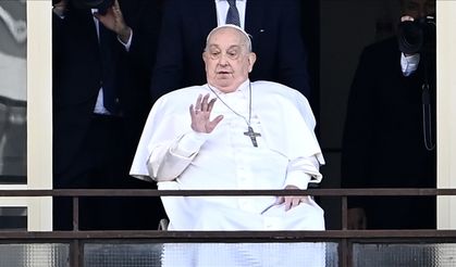 Papa, Gazze'de ateşkes, Ukrayna için adil ve kalıcı barış çağrısı yaptı