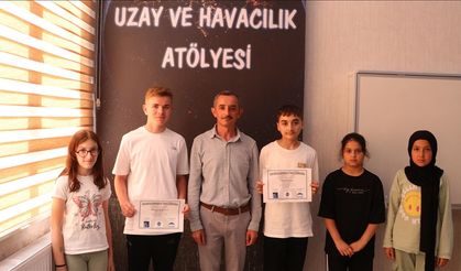 Öğrenciler 10 yeni gök cismi keşfetti