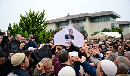 Yavuz Bülent Bakiler, son yolculuğuna uğurlandı