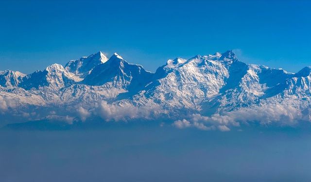 Everest'te 100 yıl önce kaybolan dağcının botu bulundu