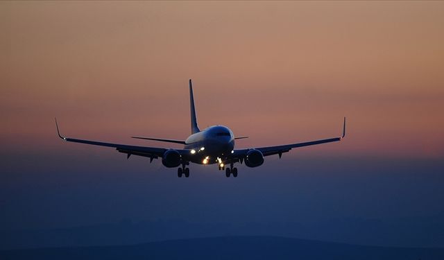 O ülkedeki uçuşlar saat 06.00’ya kadar iptal edildi