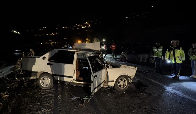 Trafik kazasında 2 kişi öldü, 8 kişi yaralandı (Videolu)