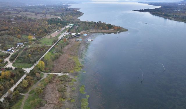 Sapanca Gölü'nün su seviyesi 30,05 metreye düştü